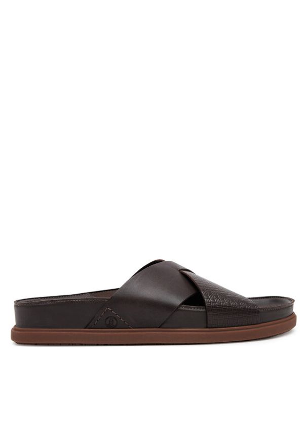 Clarks Klapki Torford Cross 26180888 Brązowy. Kolor: brązowy. Materiał: skóra