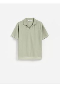 Reserved - Koszulka polo comfort fit - jasnozielony. Typ kołnierza: polo. Kolor: zielony. Materiał: bawełna, dzianina #1