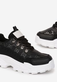 Born2be - Czarne Sznurowane Sneakersy na Grubej Podeszwie z Ozdobnym Wzorem Tannai. Kolor: czarny. Materiał: materiał