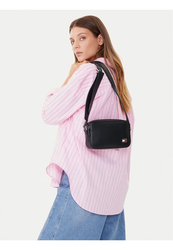 Tommy Jeans Torebka Tjw Cool Camera Bag AW0AW17872 Czarny. Kolor: czarny. Materiał: skórzane