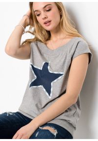 Shirt z gwiazdą bonprix jasnoszary melanż. Kolor: szary. Wzór: melanż #3