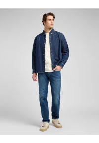 Lee - MESKA KOSZULA JEANSOWA LEE NO POCKET BUTTON DOWN BLUE RIDGE 112370477. Typ kołnierza: button down. Materiał: jeans #2