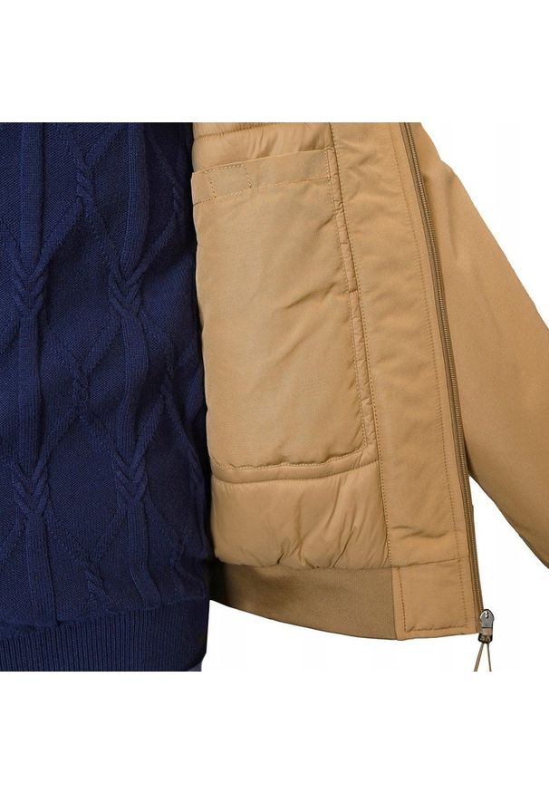 Ocieplona Zimowa Kurtka z Wysokim Kołnierzem - Pako Jeans - Beżowa. Kolor: wielokolorowy, brązowy, beżowy. Materiał: tkanina, poliester. Sezon: zima