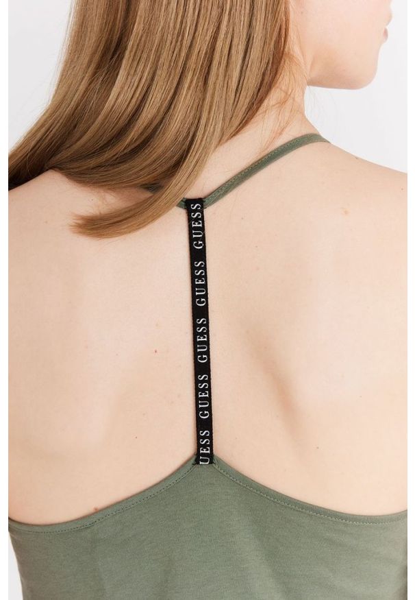 Guess - GUESS Zielona damska sukienka z trójkątnym logo na ramiączka, Rozmiar S. Kolor: zielony. Materiał: bawełna. Długość rękawa: na ramiączkach. Wzór: nadruk