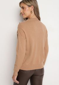 Born2be - Beżowy Sweter Półgolf z Modalem Wiskozą i Guzikami Emmiala. Okazja: na co dzień. Kolor: beżowy. Materiał: wiskoza. Długość rękawa: długi rękaw. Długość: długie. Styl: elegancki, casual #3