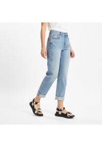 Sandały damskie Hispanitas, cholewka ze skóry naturalnej paskowa konstrukcja z regulowanym zapięciem elastyczna podeszwa zapewniająca stabilność i ko. Okazja: na spacer, na co dzień. Zapięcie: pasek. Kolor: biały. Materiał: skóra. Wzór: motyw zwierzęcy, paski. Sezon: lato. Styl: casual #5