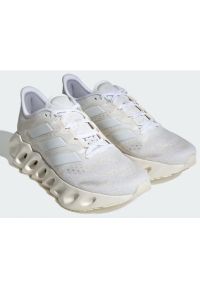 Adidas - Buty adidas Switch Fwd W ID1789 białe. Zapięcie: sznurówki. Kolor: biały. Materiał: guma, materiał. Szerokość cholewki: normalna. Sport: bieganie