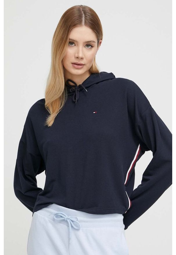 TOMMY HILFIGER - Tommy Hilfiger bluza lounge kolor granatowy z kapturem z aplikacją. Typ kołnierza: kaptur. Kolor: niebieski. Materiał: materiał, dzianina, wiskoza. Wzór: aplikacja
