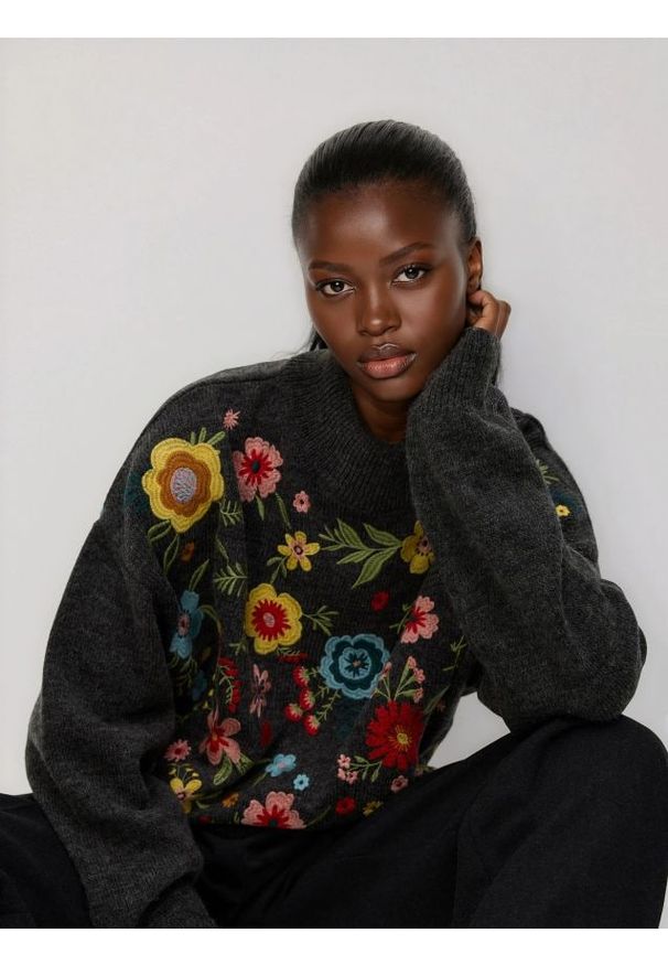 Reserved - Wzorzysty sweter - ciemnoszary. Kolor: szary. Materiał: wełna, dzianina