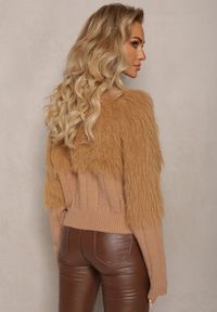 Renee - Brązowy Kardigan z Włochatą Dzianiną Przy Dekolcie i Rękawach Saccina. Kolor: brązowy. Materiał: dzianina. Długość: długie