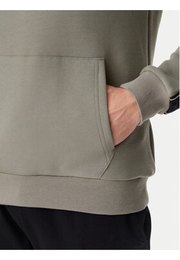 Guess Bluza Z4RQ21 KB3P2 Zielony Regular Fit. Kolor: zielony. Materiał: bawełna