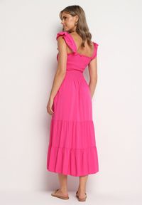 Born2be - Fuksjowa Rozkloszowana Bawełniana Sukienka na Ramiączkach z Gumkami i Falbanką Mevesta. Okazja: na spacer. Typ kołnierza: kołnierz z falbankami, dekolt kwadratowy. Kolor: różowy. Materiał: bawełna. Długość rękawa: na ramiączkach #6