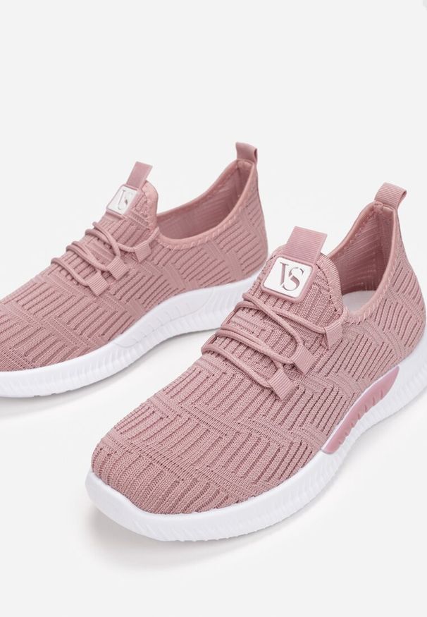 Born2be - Różowe Pudrowe Buty Sportowe Westtide. Wysokość cholewki: przed kostkę. Zapięcie: bez zapięcia. Kolor: różowy. Materiał: materiał. Szerokość cholewki: normalna