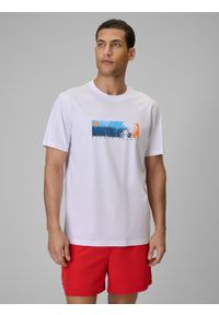 4f - 4F T-shirt regular z nadrukiem męski - biały S. Okazja: na co dzień. Kolor: biały. Materiał: dzianina, materiał, bawełna. Wzór: nadruk. Styl: casual, klasyczny, sportowy #1