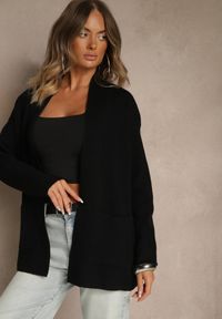 Renee - Czarny Kardigan z Kaszmirem o Prostym Kroju Bez Zapięć z Kieszeniami Zaisa. Kolor: czarny. Materiał: kaszmir. Styl: elegancki