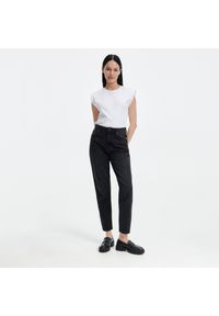 Reserved - Jeansy mom z wysokim stanem - Czarny. Stan: podwyższony. Kolor: czarny #1