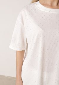 Born2be - Biały Komplet Oversize z Cyrkoniami T-shirt i Spodnie Arnatea. Kolor: biały. Wzór: aplikacja #8