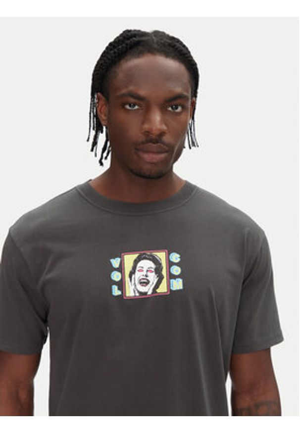 Volcom T-Shirt Space Thing A5212502 Szary Classic Fit. Kolor: szary. Materiał: bawełna