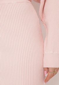 Born2be - Różowa Dzianinowa Spódnica Midi Tauki. Kolor: różowy. Materiał: dzianina. Sezon: jesień, zima