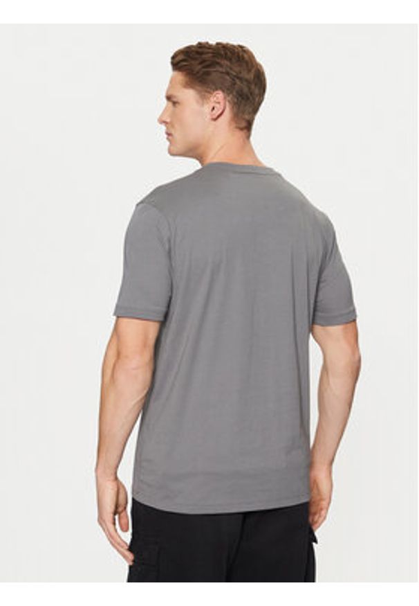 Hugo - HUGO T-Shirt Diragolino212 50447978 Szary Regular Fit. Kolor: szary. Materiał: bawełna
