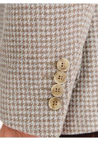 Pako Lorente - PAKO LORENTE - Jasnobrązowa marynarka w drobną kartkę. Okazja: na co dzień. Kolor: brązowy. Materiał: wełna, poliester. Wzór: kratka. Styl: casual #9