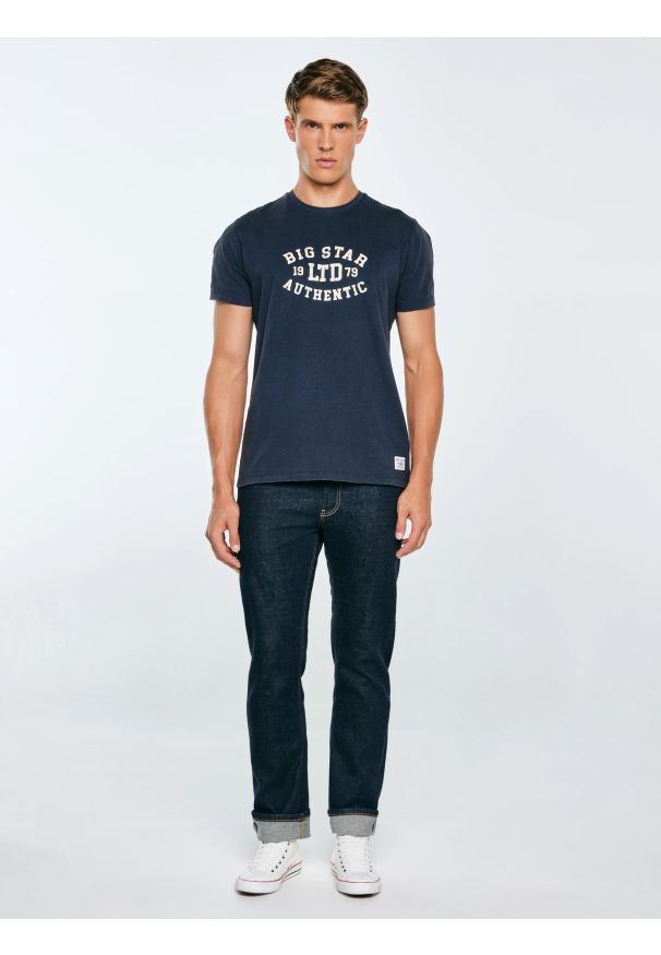 Big-Star - Koszulka męska z nadrukiem granatowa Teller 403. Okazja: na co dzień. Kolor: niebieski. Materiał: dzianina, jeans, żakard. Wzór: nadruk. Styl: vintage, casual, klasyczny
