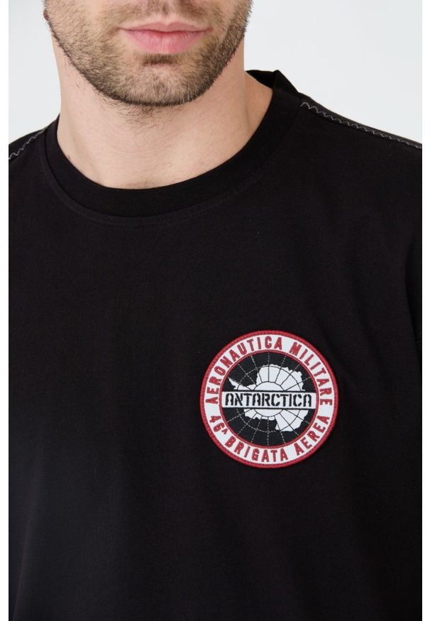 Aeronautica Militare - AERONAUTICA MILITARE Czarny t-shirt. Kolor: czarny