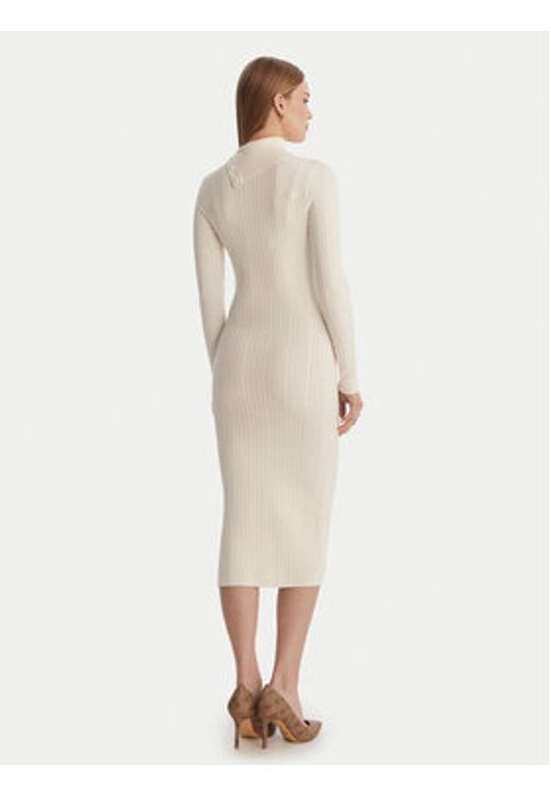 Guess Sukienka dzianinowa W6RK01 Z2YJ2 Écru Regular Fit. Materiał: wiskoza