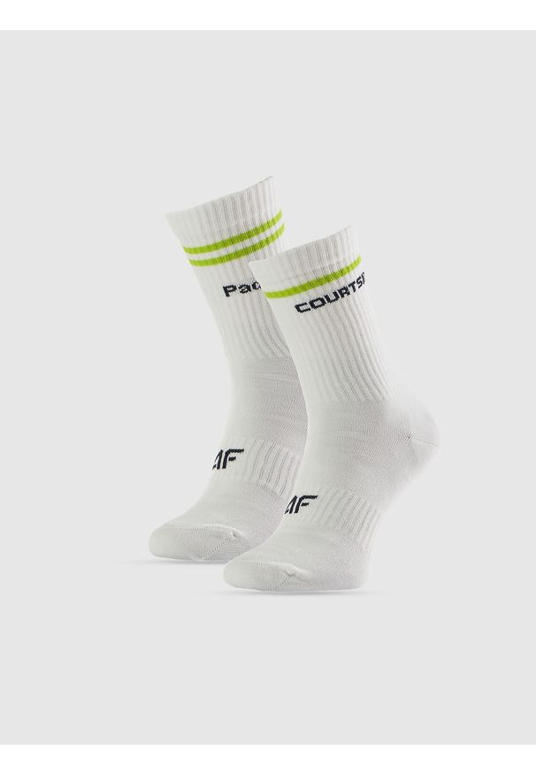4f - 4F Skarpetki długie (2-pack) męskie - białe 43-46. Kolor: biały. Materiał: bawełna, prążkowany, materiał. Wzór: haft. Sport: tenis