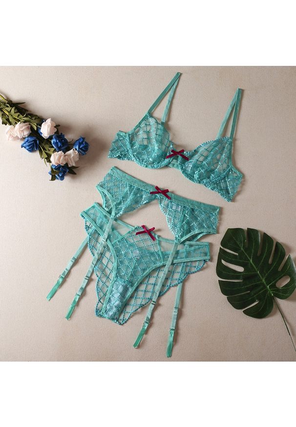 Intica - Komplet bielizny z delikatnych materiałów z ażurowymi detalami Cissy. Kolor: niebieski. Materiał: materiał. Wzór: ażurowy