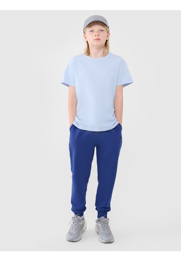 4f - 4F Spodnie dresowe joggery chłopięce - niebieskie 164 (13-14 lat). Okazja: na co dzień. Kolor: niebieski. Materiał: dresówka. Sezon: lato. Styl: casual, sportowy