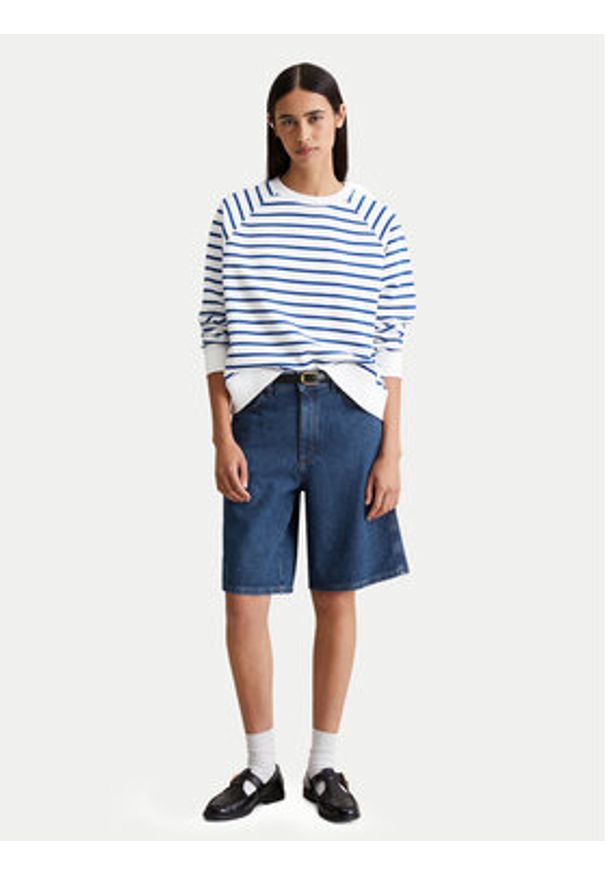 Marc O'Polo Denim Bluza 500 0006 574 Niebieski Oversize. Typ kołnierza: polo. Kolor: niebieski. Materiał: bawełna