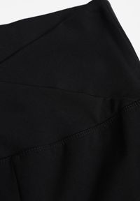 Born2be - Czarne Legginsy Dzwony z Kopertowym Wysokim Stanem Azinuna. Okazja: na co dzień. Stan: podwyższony. Kolor: czarny. Materiał: materiał. Styl: casual, sportowy #6