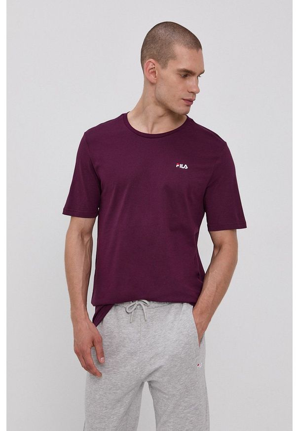 Fila - T-shirt bawełniany. Okazja: na co dzień. Kolor: fioletowy. Materiał: bawełna. Wzór: gładki, aplikacja. Styl: casual