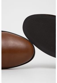 Lauren Ralph Lauren - Kozaki skórzane. Nosek buta: okrągły. Kolor: brązowy. Materiał: skóra. Szerokość cholewki: normalna #3