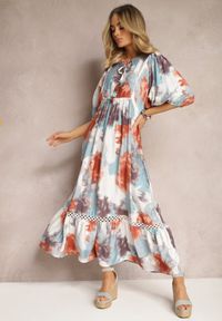 Renee - Beżowa Sukienka w Stylu Boho z Krótkim Rękawem z Falbanką i Rękawem 3/4 Valendra. Okazja: na co dzień, na imprezę. Typ kołnierza: dekolt w serek. Kolekcja: plus size. Kolor: biały. Typ sukienki: dla puszystych. Materiał: materiał. Długość rękawa: krótki rękaw. Sezon: lato. Styl: boho