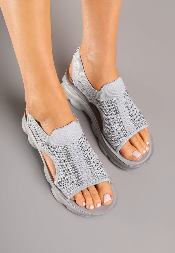 Born2be - Szare Sandały Sportowe z Elastyczną Cholewką na Grubej Podeszwie Lirasette. Okazja: na co dzień, na spacer. Kolor: szary. Materiał: jeans. Sezon: lato. Styl: sportowy