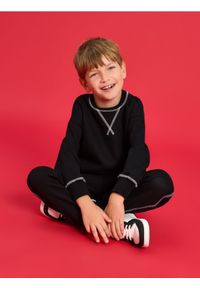 Sinsay - Bluza crewneck - czarny. Kolor: czarny