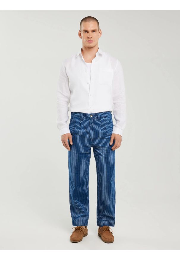 Big-Star - Jeansy męskie loose w prążek granatowe Temir 540. Okazja: na co dzień. Stan: podwyższony. Kolor: niebieski. Wzór: prążki. Styl: elegancki, klasyczny, casual