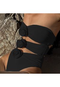 Intica - Jednoczęściowy kostium kąpielowy z florystycznym wzorem na lato Charlot. Kolor: różowy. Materiał: materiał. Wzór: kwiaty #2