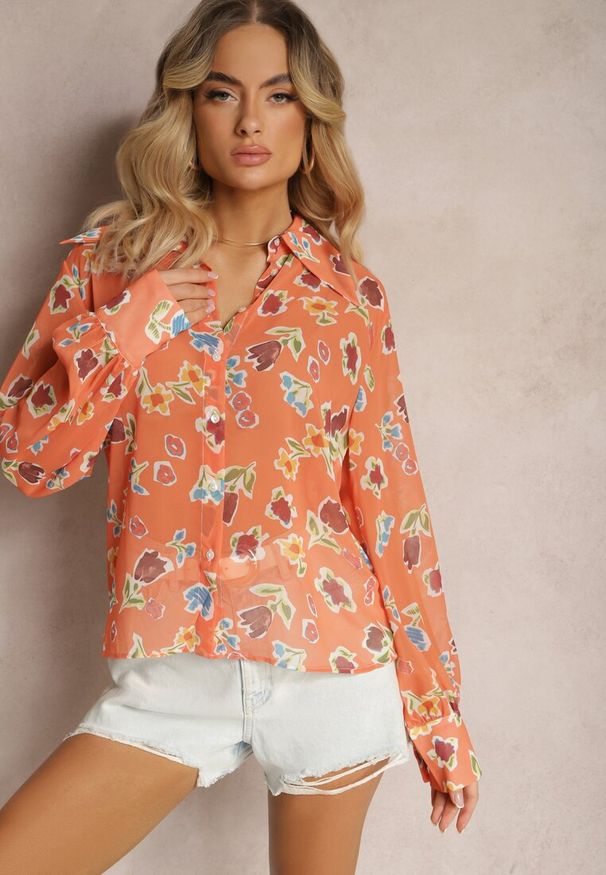 Renee - Pomarańczowa Koszula Lekko Transparentna w Kwiecisty Print Gremelia. Typ kołnierza: kołnierzyk klasyczny. Kolor: pomarańczowy. Materiał: jeans, materiał. Długość rękawa: długi rękaw. Długość: długie. Wzór: nadruk. Styl: elegancki, klasyczny