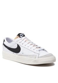 Nike Sneakersy Blazer Low '77 DC4769 102 Biały. Kolor: biały. Materiał: skóra