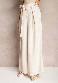 Renee - Beżowe Eleganckie Spodnie w Garniturowym Stylu High Waist Ozdobione Paskiem w Talii Wenelsea. Okazja: do pracy. Stan: podwyższony. Kolor: beżowy. Długość: długie. Wzór: aplikacja. Styl: elegancki #5
