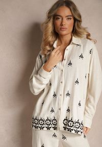 Renee - Biało-Czarna Koszula Boho z Wiskozy i Lnu z Ozdobnym Hafem Arliena. Okazja: na co dzień. Typ kołnierza: dekolt w serek. Kolor: biały. Materiał: wiskoza, len. Wzór: haft. Styl: boho #4