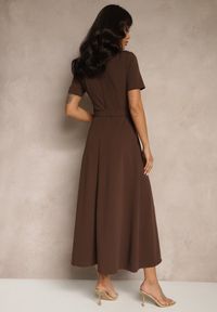Renee - Brązowa Sukienka o Rozkloszowanym Kroju z Ozdobnym Paskiem Desiliena. Okazja: na co dzień. Kolor: brązowy. Materiał: denim. Styl: elegancki, casual #5
