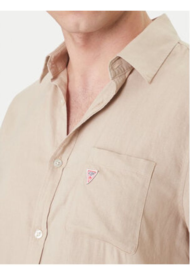 Guess Koszula F6GH06 WG3L0 Beżowy Regular Fit. Kolor: beżowy. Materiał: wiskoza