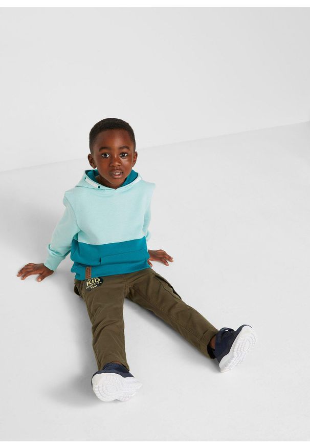 bonprix - Bluza z kapturem z miękkiej mieszanki bawełny. Typ kołnierza: kaptur. Kolor: niebieski. Materiał: bawełna