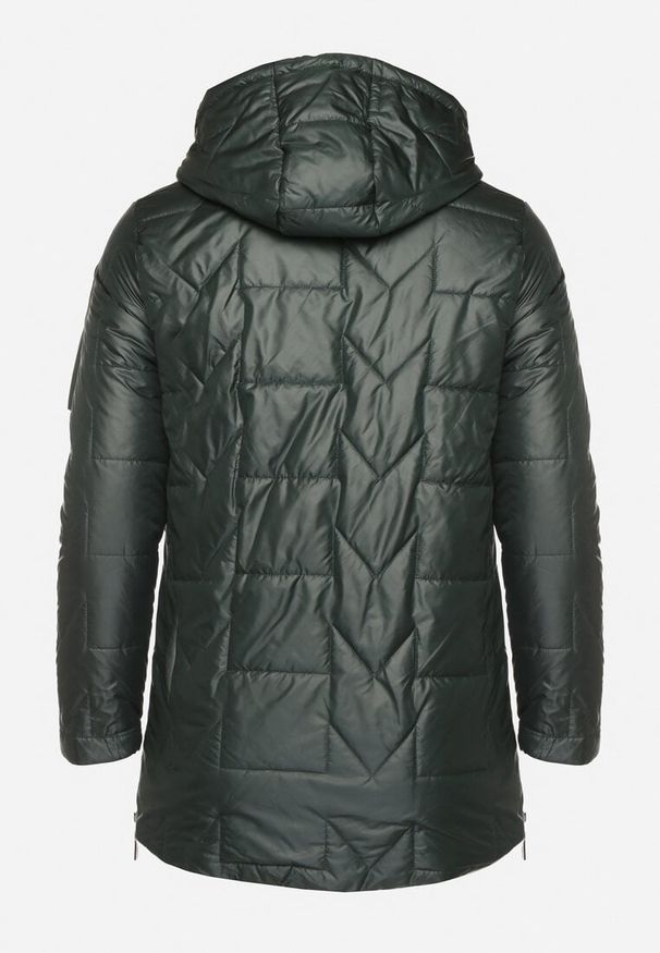 Born2be - Ciemnozielona Pikowana Kurtka Ozdobiona Pikowaniem z Odpinanym Kapturem Falerosa. Okazja: na spacer, na co dzień. Kolor: zielony. Materiał: jeans. Wzór: aplikacja. Styl: casual