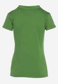Born2be - Zielony T-shirt Koszulka z Bawełny z Metalicznymi Guzikami Cariena. Okazja: na co dzień. Typ kołnierza: dekolt w kształcie V. Kolor: zielony. Materiał: bawełna. Styl: casual #3