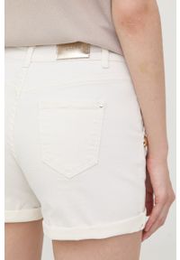 Morgan szorty jeansowe damskie kolor biały gładkie high waist. Okazja: na co dzień. Stan: podwyższony. Kolor: biały. Materiał: jeans. Wzór: gładki. Styl: casual